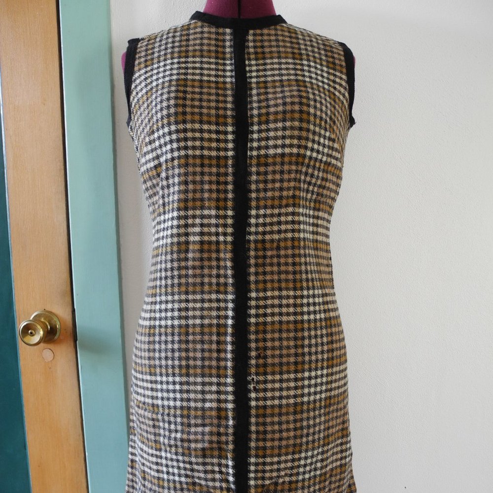 Super cute 60s Mod Houndstooth Knit Plaid Dress